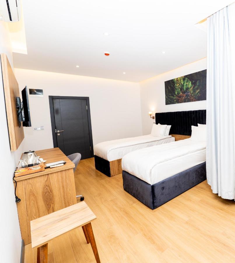 Business Life Hotel Bakirkoey Istanbul Exterior photo