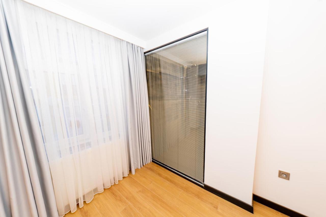 Business Life Hotel Bakirkoey Istanbul Exterior photo